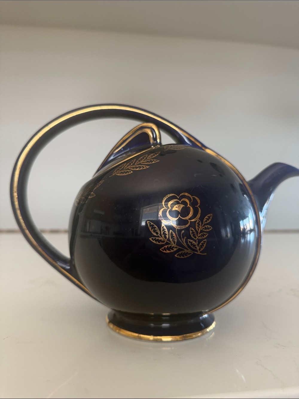 Vintage Hall Blue Ceramic Teapot with Gold Floral Accents, USA, 1930’s-1940’s - Picture 2 of 13